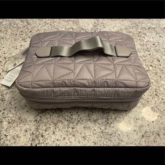 Michael Kors large 3 in 1 travel pouch - Picture 1 of 5
